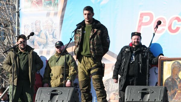 Ополченец ДНР с позывным Гиви на мероприятии по вручению наград бойцам ополчения ДНР в Донецке