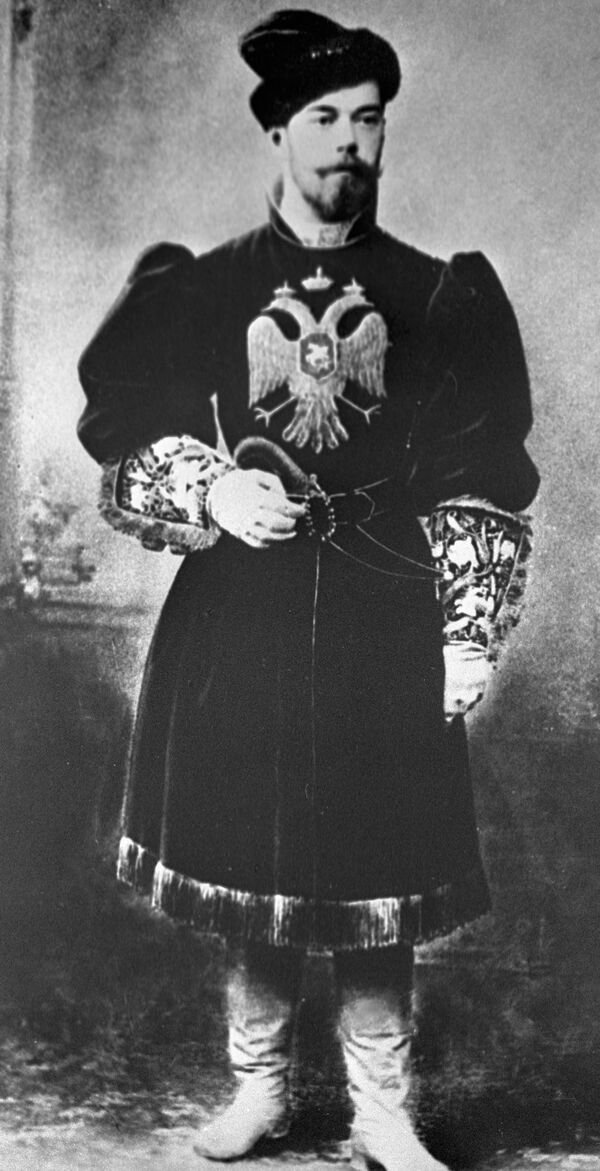 Император Николай II в русском костюме. Санкт-Петербург, конец 1890-х гг.