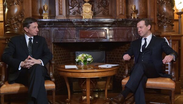 Председатель правительства РФ Дмитрий Медведев и президент Словении Борут Пахор во время встречи в Москве