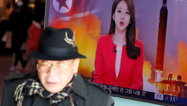 Передача об испытаниях баллистических ракет в КНДР по телевидению Южной Кореи
