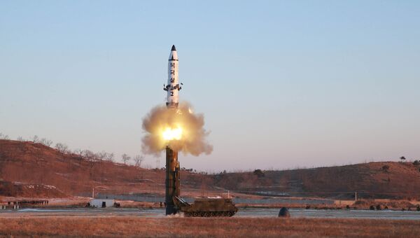 Испытания баллистической ракеты Пуккыксон-2 (Полярная звезда-2) среднего радиуса действия в Северной Корее. 12 февраля 2017