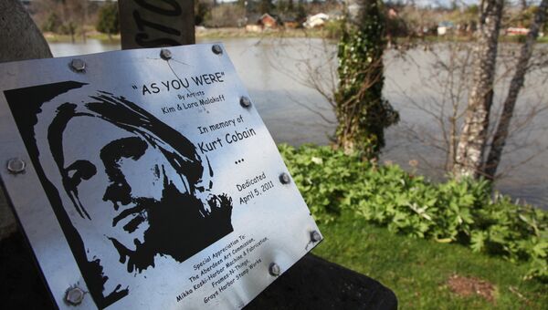 Табличка в парке Курта Кобейна в Абердине, штат Вашингтон
