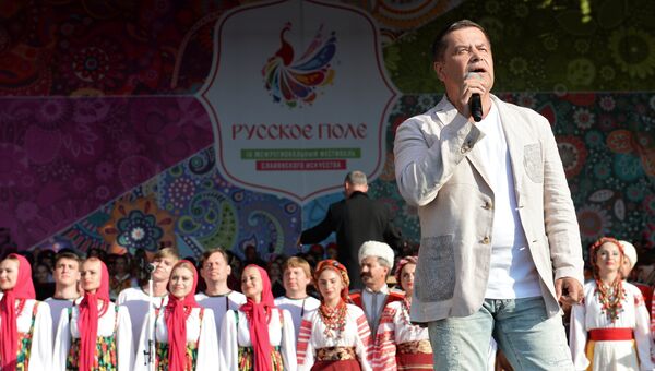 Певец Николай Расторгуев на фестивале Русское поле в Царицыно