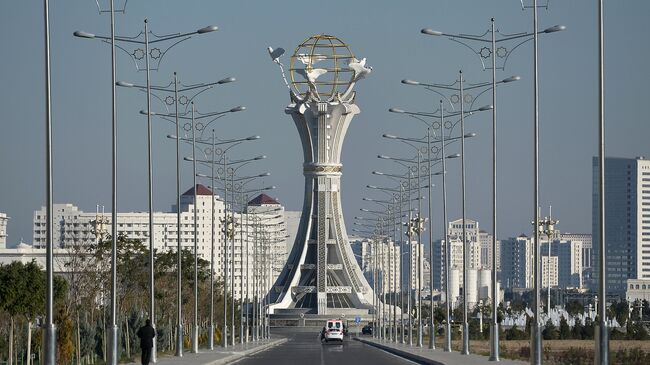 Монумент Благополучие в Ашхабаде. Архивное фото