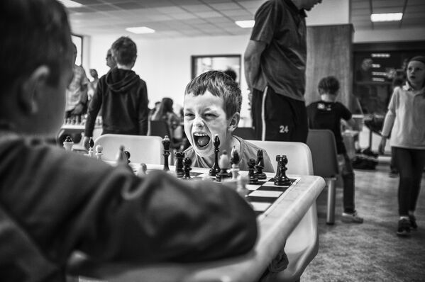 Youth Chess Tournaments  фотографа Michael Hanke занявшего второе место в категории Спорт в фотоконкурсе World Press Photo