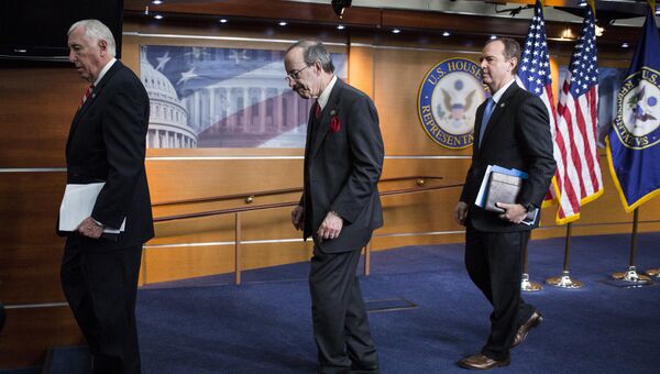 Американские конгрессмены Стени Хойер, Элиот Энгел и Адам Шифф на пресс-конференции