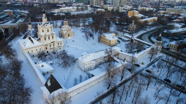 Вид на Спасо-Андроников монастырь в Москве