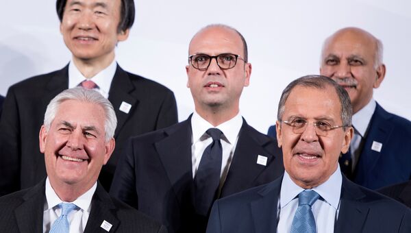 Рекс Тиллерсон, Анджелино Альфано и Сергей Лавров во время встречи глав МИД G20 в Бонне. 16 февраля 2017