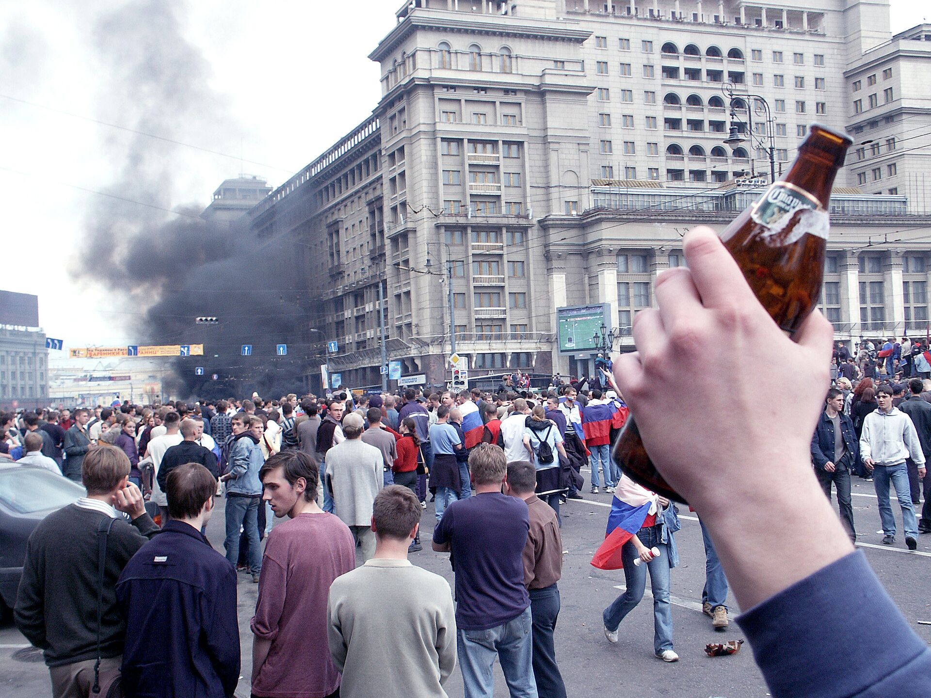 Беспорядки в Москве 2002 на Манежной площади