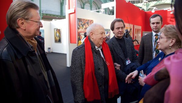 Российские художники стали почётными гостями салона в Париже. Архивное фото