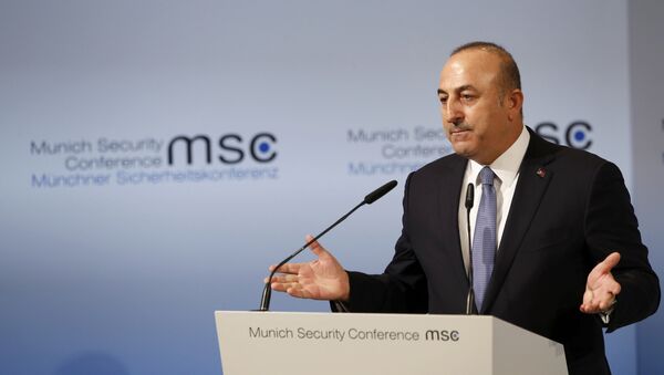 Глава МИД Турции Мевлют Чавушоглу на конференции по безопасности в Мюнхене
