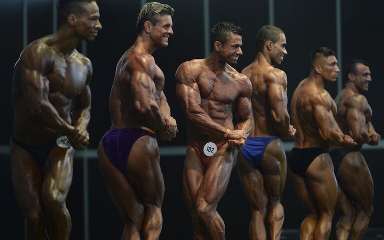 Участники соревнования по бодибилдингу Mr. Olympia Amateur South America в Колумбии