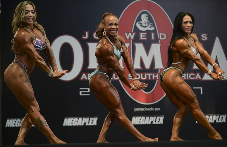 Участницы соревнования по бодибилдингу Mr. Olympia Amateur South America в Колумбии