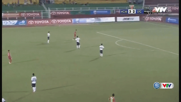 Вьетнамские футболисты пропустили три мяча в знак протеста