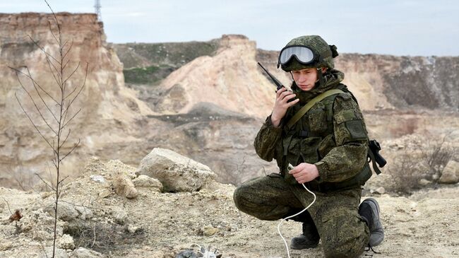 Российские военные инженеры Международного противоминного центра Вооруженных Сил РФ в Алеппо