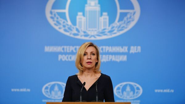 Официальный представитель министерства иностранных дел России Мария Захарова перед началом брифинга по текущим вопросам внешней политики. Архивное фото