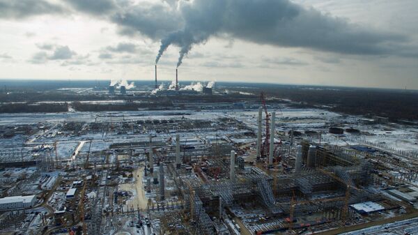 Строительство крупнейшего в России нефтехимического завода компании Сибур ЗапСибнефтехим в городе Тобольск Тюменской области