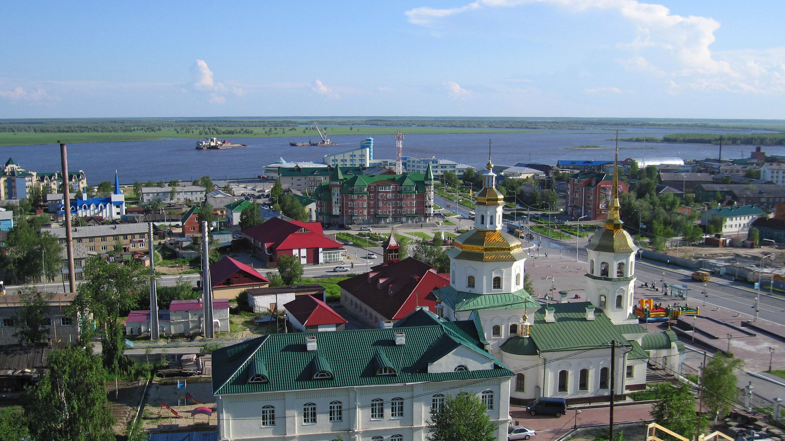 Ханты мансийский автономный округ фото. Город Ханты-Мансийск. Ханты-Мансийск города Ханты-Мансийского автономного округа - Югра. Арт резиденция Ханты-Мансийск. Лысая гора Ханты-Мансийск.