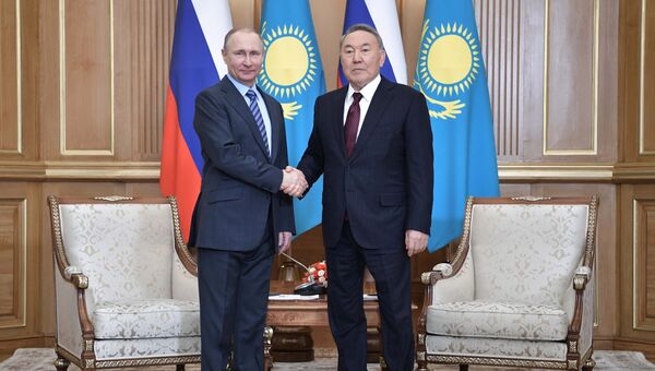 Президент РФ Владимир Путин и президент Республики Казахстан Нурсултан Назарбаев