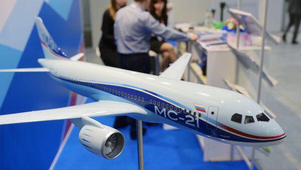 Макет пассажирского самолёта МС-21 на выставке Российского инвестиционного форума в Сочи
