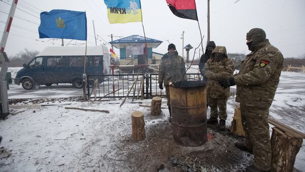 Лагерь участников торговой блокады Донбасса у станции Кривой Торец, Донецкая область