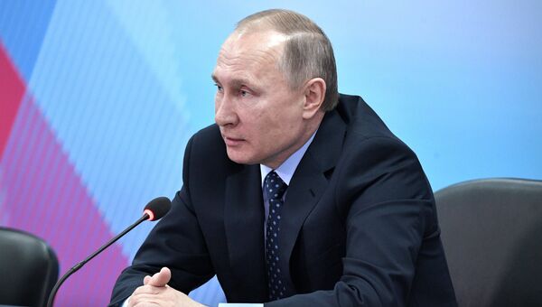 Президент РФ Владимир Путин проводит совещание по подготовке к проведению в Красноярске XXIX Всемирной зимней универсиады в 2019 году. 1 марта 2017