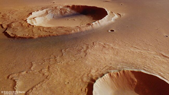 Кратер Ворчестера, где ученые нашли следы великого потопа Марса. Архивное фото