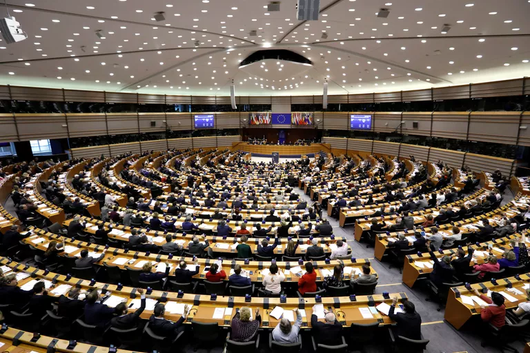 Голосование за снятие парламентского иммунитета с лидера партии Национальный фронт Марин Ле Пен. 2 марта 2017 года Голосование за снятие парламентского иммунитета с лидера партии Национальный фронт Марин Ле Пен. 2 марта 2017 года