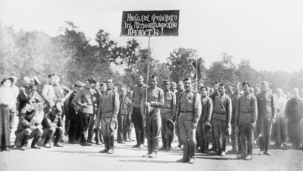 Военный праздник на Матросском поле. Май 1917 года. Петроград