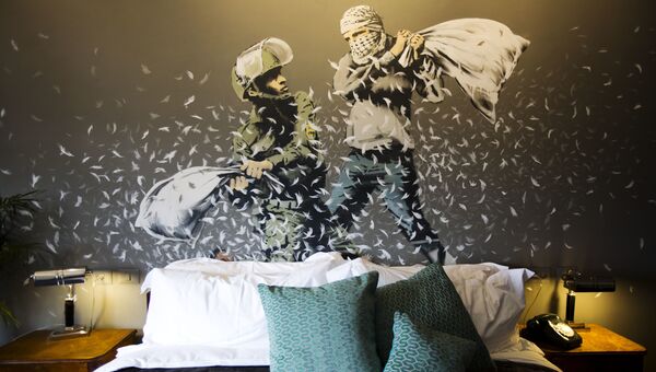 Отель Walled Off Hotel в Вифлееме, открытый художником Бэнкси