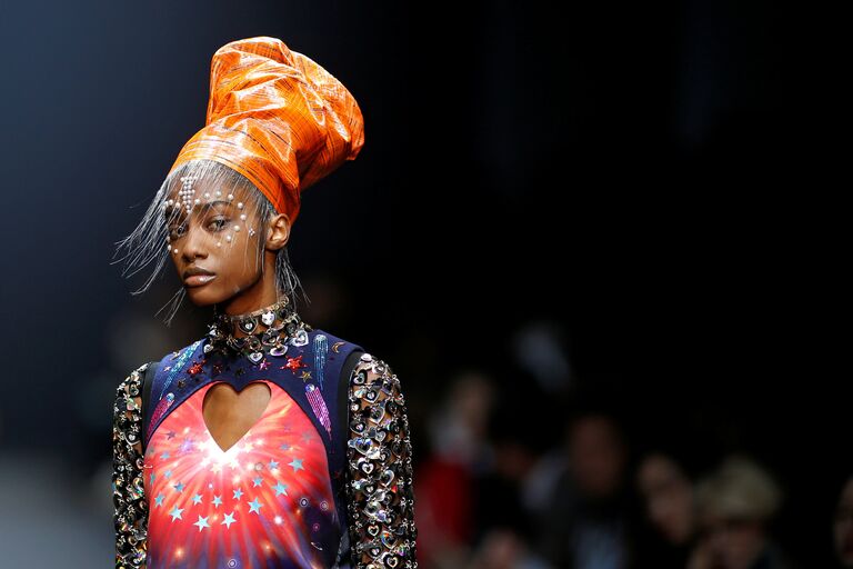 Показ Manish Arora в рамках Недели моды в Париже