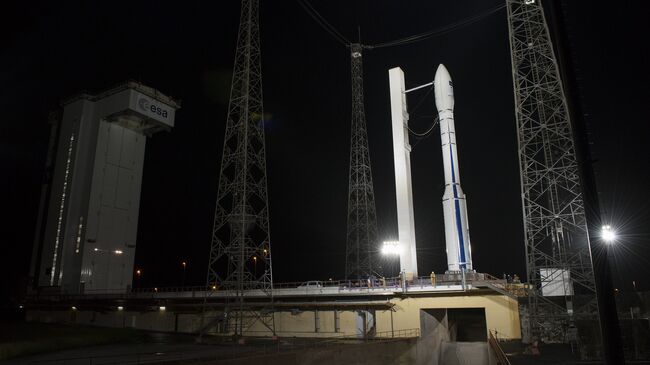 Ракета-носитель Vega на стартовой площадке космодрома Куру во Французской Гвиане