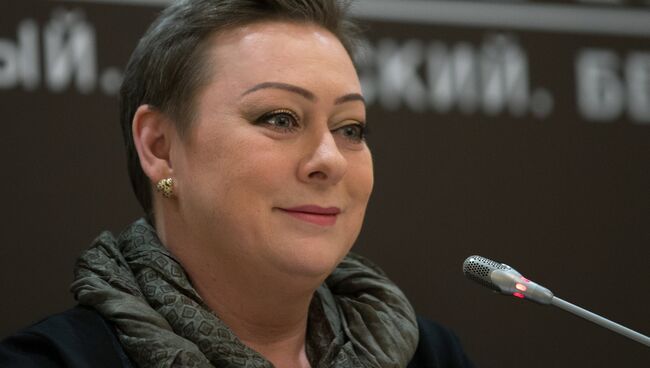 Актриса Мария Аронова на пресс-конференции создателей фильма Батальонъ в Санкт - Петербурге. Архив