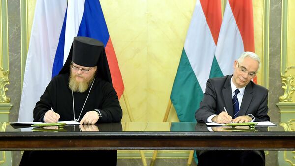 Торжественное подписание договора о предоставлении Венгерской епархии РПЦ субсидии на восстановление и строительство храмов