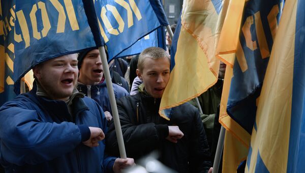 Участники акции украинских националистов за закрытие российских банков в Киеве. Архивное фото
