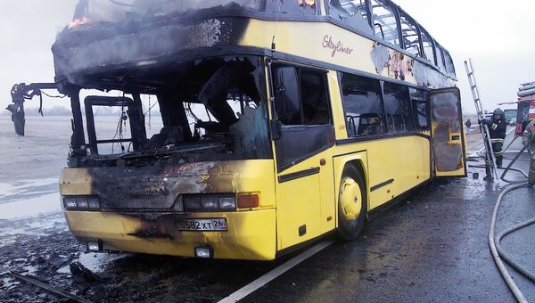 Сгоревший автобус на Ставрополье