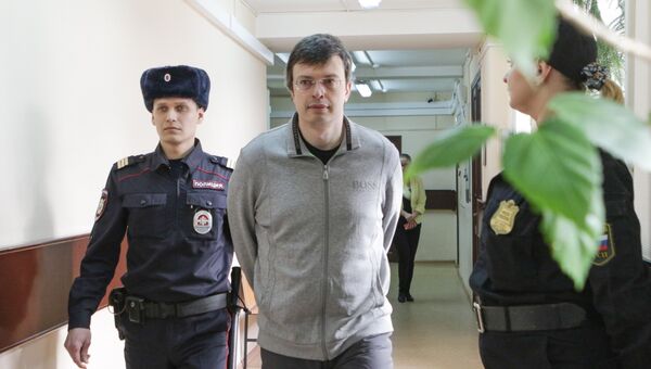 Рассмотрение ходатайства следствия о продлении срока ареста первого замглавы ГСУСК Москвы генерала Дениса Никандрова в Лефортовском суде