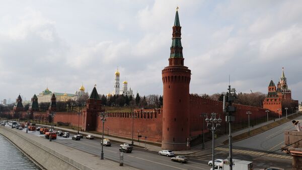 Угол Кремлевской набережной и площади Васильевский спуск. Архивное фото