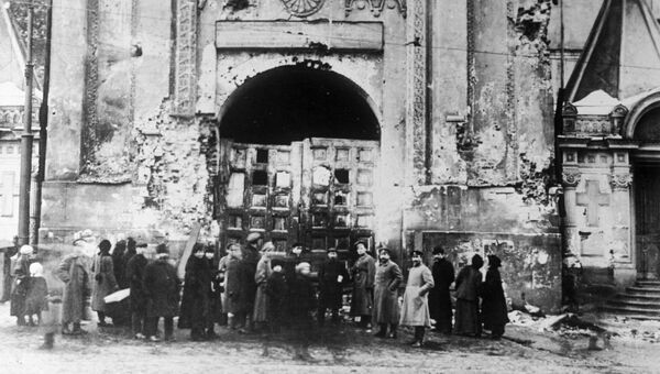 Никольские ворота Московского Кремля. 1917 год