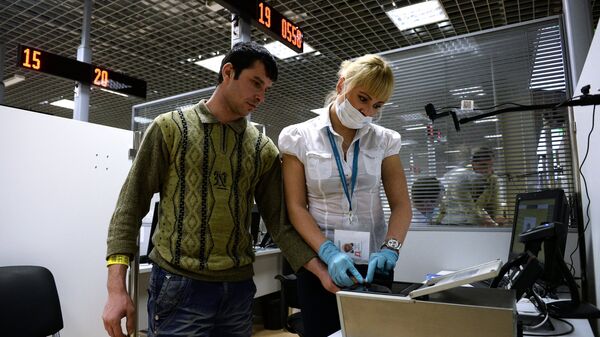 Дактилоскопия  в многофункциональном миграционном центре Москвы