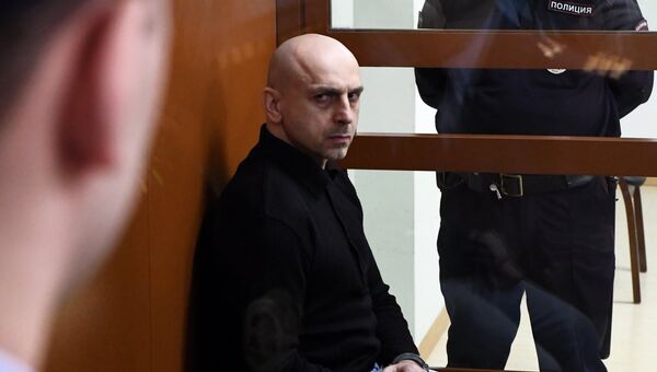 Хасан Закаев - предполагаемый соучастник теракта в театральном центре на Дубровке - в Московском окружном военном суде
