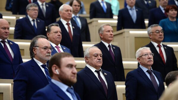 Сенаторы на заседании Совета Федерации РФ. 22 марта 2017