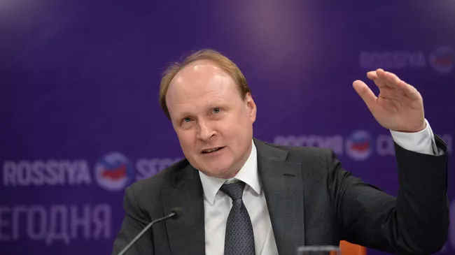 Брифинг советника президента РФ Владимира Толстого