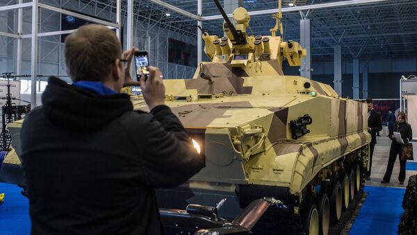 Робототехнический комплекс Вихрь на выставке конференции Роботизация Вооруженных сил РФ. 23 марта 2017