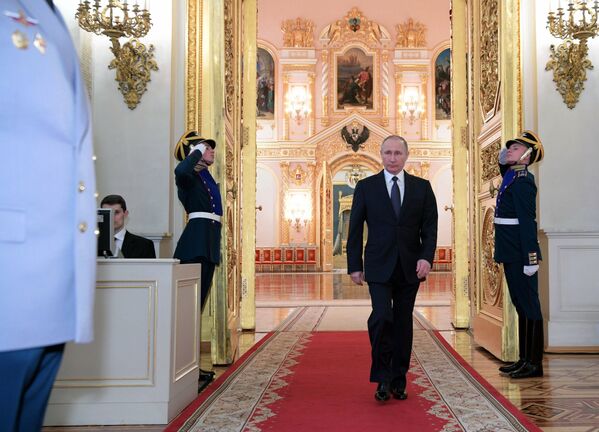 Церемония представления президенту РФ Владимиру Путину офицеров, назначенных на высшие командные должности