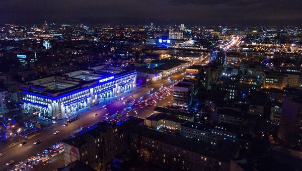 Здание Международного информационного агентства Россия сегодня (слева) на Зубовском бульваре в Москве. Архивное фото
