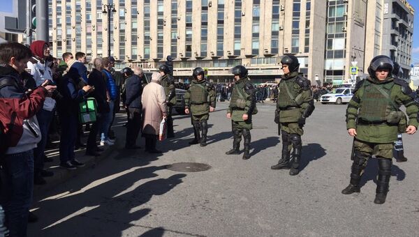 В центре Москве проходит несанкционированная акция 26.03.2017