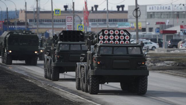 Военная техника во время репетиции парада Победы в Екатеринбурге. Архивное фото