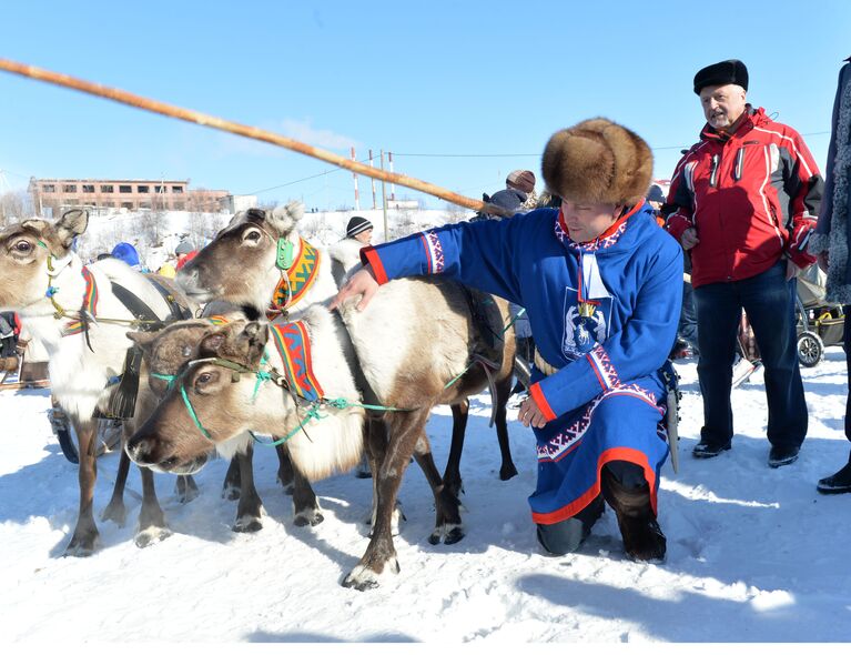 Губернатор ЯНАО Дмитрий Кобылкин празднует День оленевода