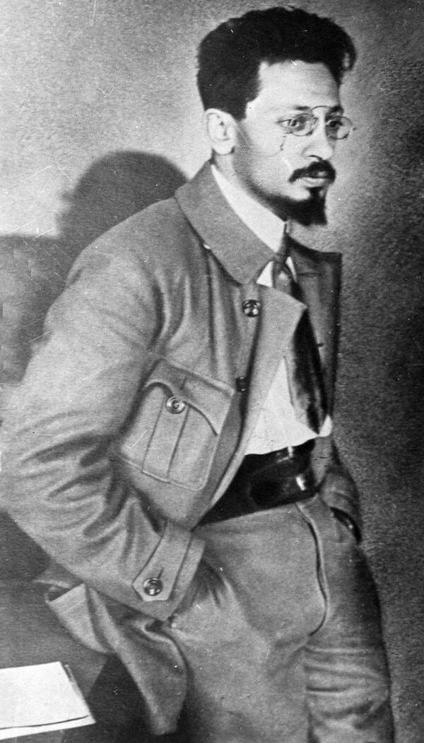 Яков Михайлович Свердлов (1885-1919), российский политический и государственный деятель, революционер, большевик